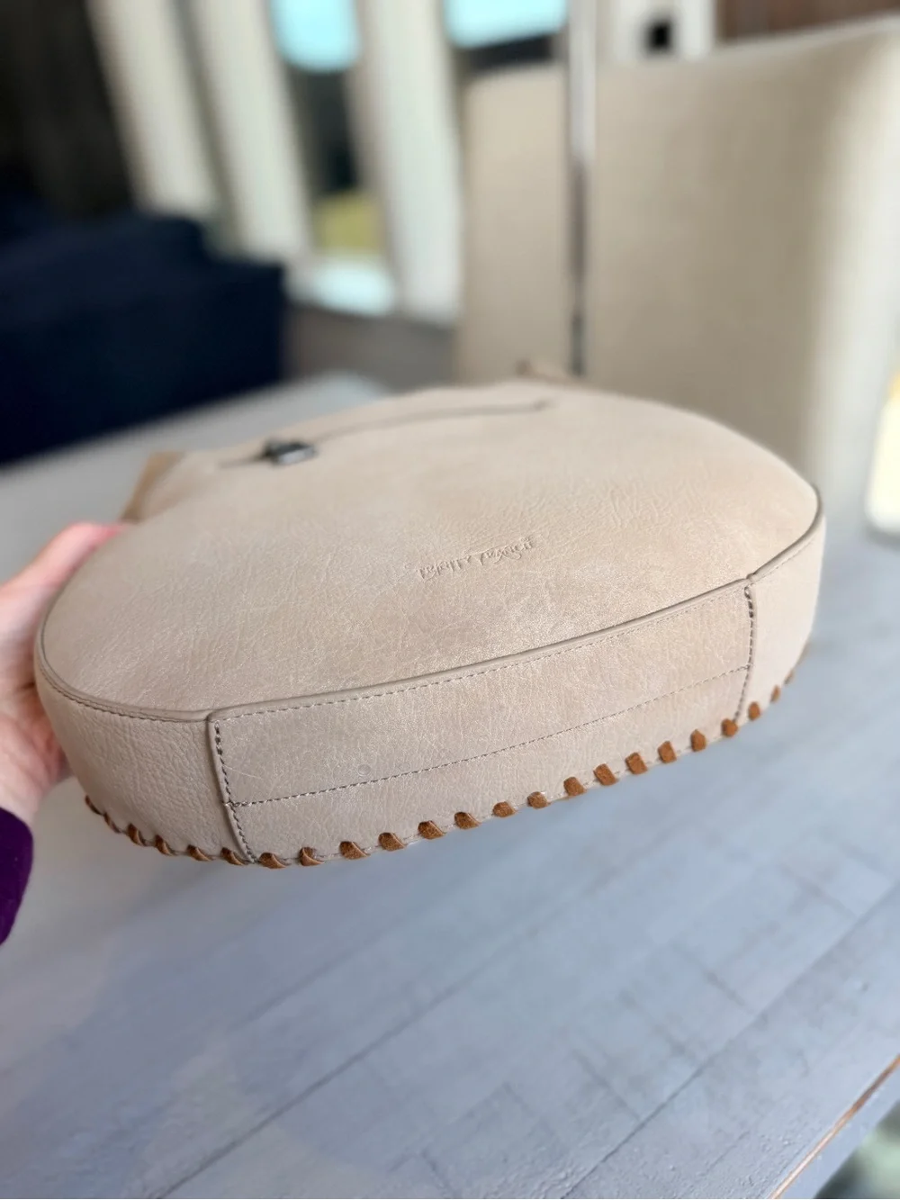 Trinity Ranch Cowhide ＆ Tooled Leather Hobo Crossbody Bag Tan